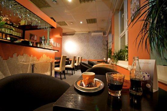 Double M Cafe